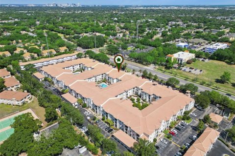 Condo in Orlando, Florida, 2 bedrooms № 2122503 - photo 30
