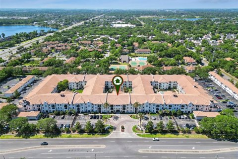 Condo in Orlando, Florida, 2 bedrooms № 2122503 - photo 29