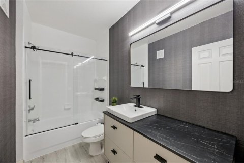 Condo in Orlando, Florida, 2 bedrooms № 2122503 - photo 20