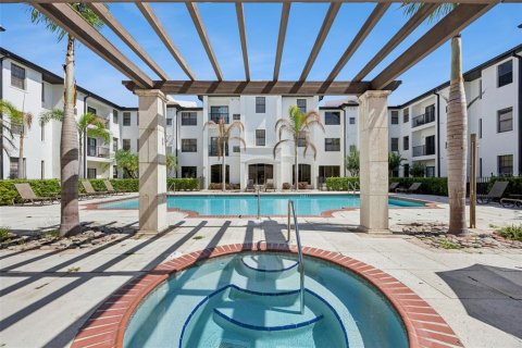 Condo in Orlando, Florida, 2 bedrooms № 2122503 - photo 22