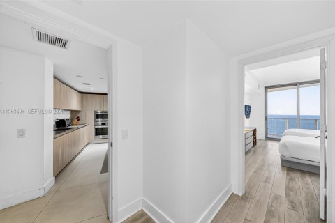 Copropriété à vendre à Hollywood, Floride: 2 chambres, 105.54 m2 № 2081040 - photo 18