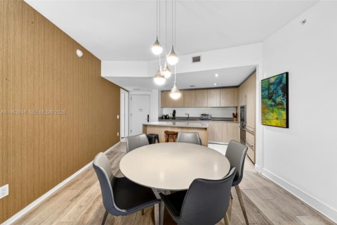 Copropriété à vendre à Hollywood, Floride: 2 chambres, 105.54 m2 № 2081040 - photo 9
