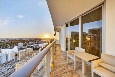 Copropriété à vendre à Hollywood, Floride: 2 chambres, 105.54 m2 № 2081040 - photo 27