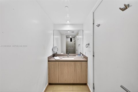 Copropriété à vendre à Hollywood, Floride: 2 chambres, 105.54 m2 № 2081040 - photo 21