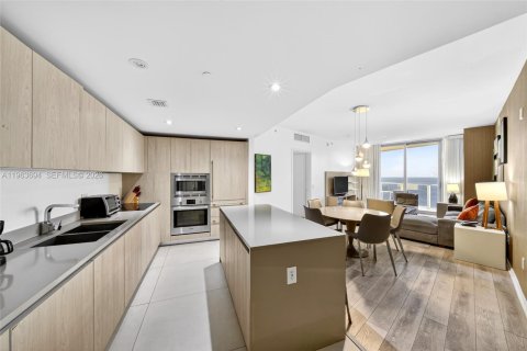 Copropriété à vendre à Hollywood, Floride: 2 chambres, 105.54 m2 № 2081040 - photo 5
