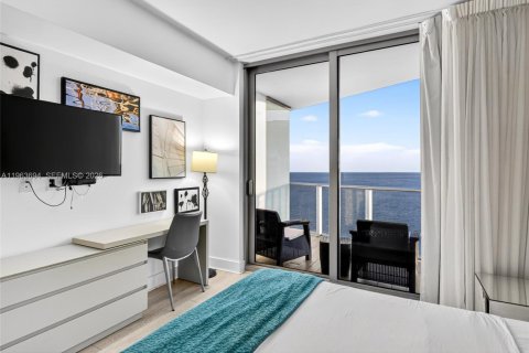 Copropriété à vendre à Hollywood, Floride: 2 chambres, 105.54 m2 № 2081040 - photo 14