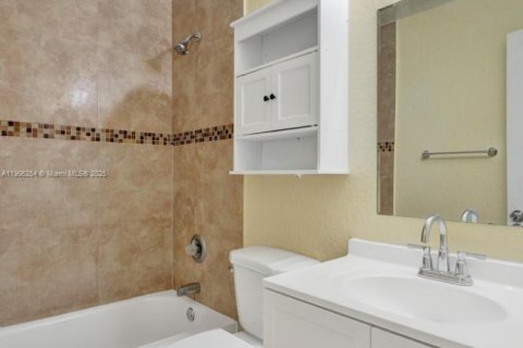 Copropriété à louer à Fort Lauderdale, Floride: 2 chambres, 399.2 m2 № 1963477 - photo 16