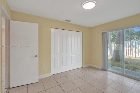 Copropriété à louer à Fort Lauderdale, Floride: 2 chambres, 399.2 m2 № 1963477 - photo 13