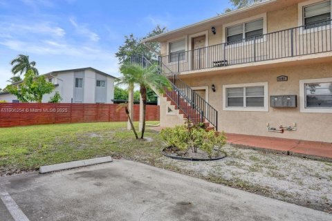 Copropriété à louer à Fort Lauderdale, Floride: 2 chambres, 399.2 m2 № 1963477 - photo 2