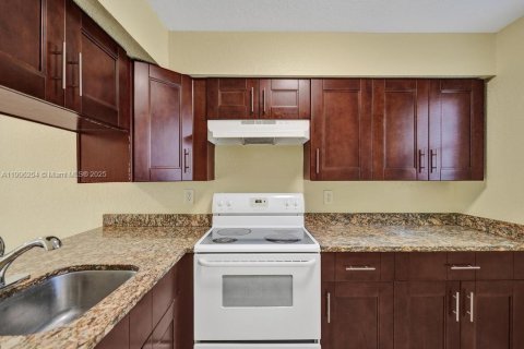 Copropriété à louer à Fort Lauderdale, Floride: 2 chambres, 399.2 m2 № 1963477 - photo 7