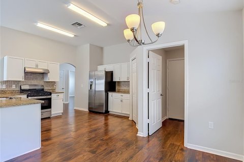 House in Brandon, Florida 3 bedrooms, 163.42 sq.m. № 2206629 - photo 18
