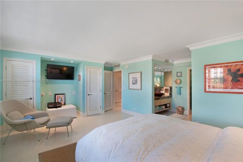 Снять в аренду кондоминиум в Ки-Бискейн, Флорида 2 спальни, 138.98м2, № 1941678 - фото 14