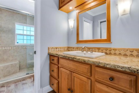 House in Davie, Florida 3 bedrooms, 116.03 sq.m. № 2068526 - photo 20