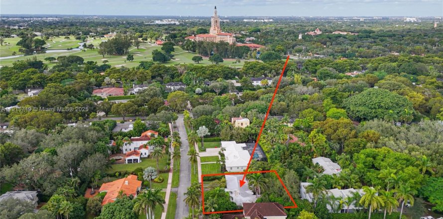Terreno en Coral Gables, Florida № 1969057
