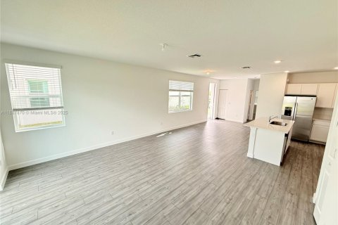 Townhouse in Port St. Lucie, Florida 3 bedrooms № 1941780 - photo 6