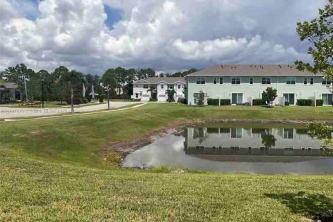 Townhouse in Port St. Lucie, Florida 3 bedrooms № 1941780 - photo 5