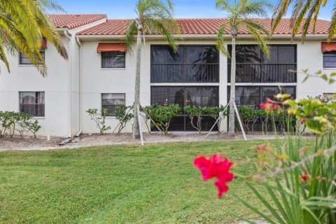 Copropriété à louer à Englewood, Floride: 2 chambres, 97.55 m2 № 1720514 - photo 1