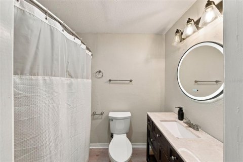 House in Clearwater, Florida 4 bedrooms, 169.83 sq.m. № 2413559 - photo 23