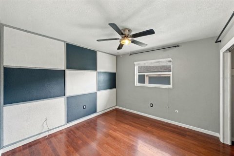 House in Clearwater, Florida 4 bedrooms, 169.83 sq.m. № 2413559 - photo 26