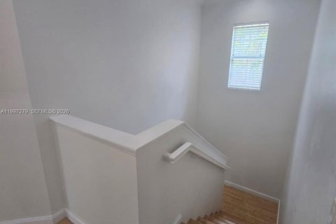 Снять в аренду виллу или дом в Юпитер, Флорида 3 спальни, 187.85м2, № 2065397 - фото 5