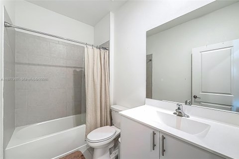 Купить таунхаус в Хомстед, Флорида 3 спальни, 159.98м2, № 2049172 - фото 16