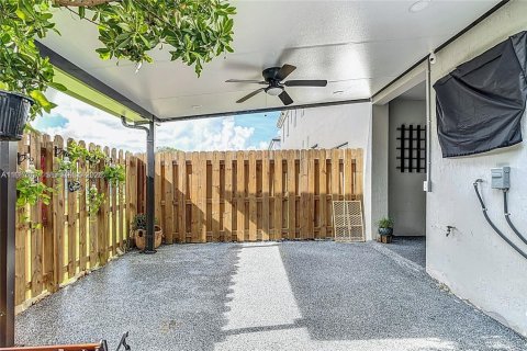 Купить таунхаус в Хомстед, Флорида 3 спальни, 159.98м2, № 2049172 - фото 24