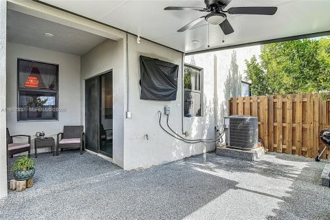 Купить таунхаус в Хомстед, Флорида 3 спальни, 159.98м2, № 2049172 - фото 22