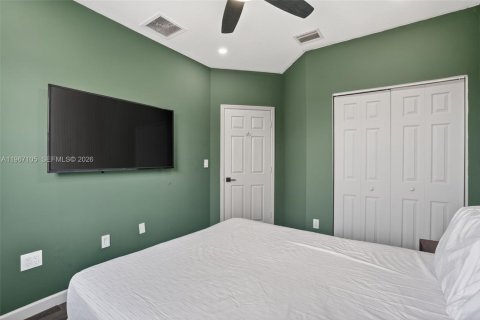 Casa en venta en Homestead, Florida, 4 dormitorios, 191.75 m2 № 2029119 - foto 24