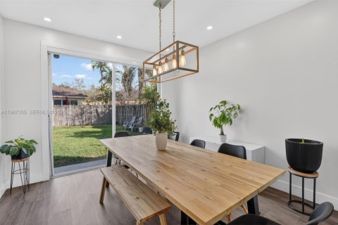 Casa en venta en Homestead, Florida, 4 dormitorios, 191.75 m2 № 2029119 - foto 6