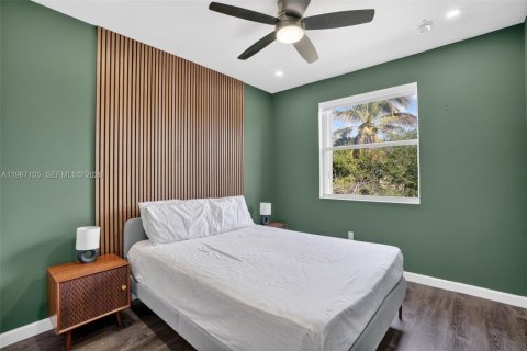 Casa en venta en Homestead, Florida, 4 dormitorios, 191.75 m2 № 2029119 - foto 23