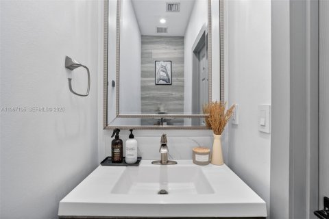 Casa en venta en Homestead, Florida, 4 dormitorios, 191.75 m2 № 2029119 - foto 14