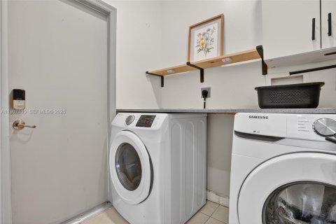 Casa en venta en Homestead, Florida, 4 dormitorios, 191.75 m2 № 2029119 - foto 15