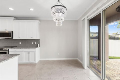 House in Wesley Chapel, Florida 3 bedrooms, 242.1 sq.m. № 1893887 - photo 15
