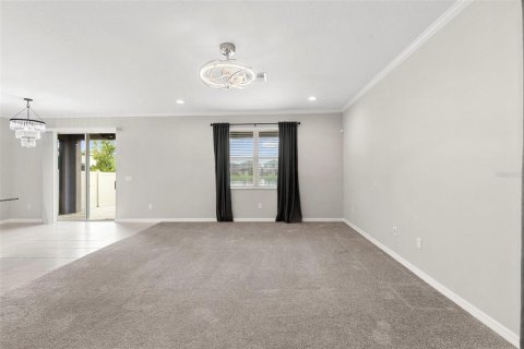 House in Wesley Chapel, Florida 3 bedrooms, 242.1 sq.m. № 1893887 - photo 14
