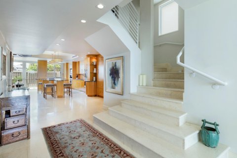 Townhouse in Key Biscayne, Florida 4 bedrooms, 302.3 sq.m. № 1385726 - photo 14