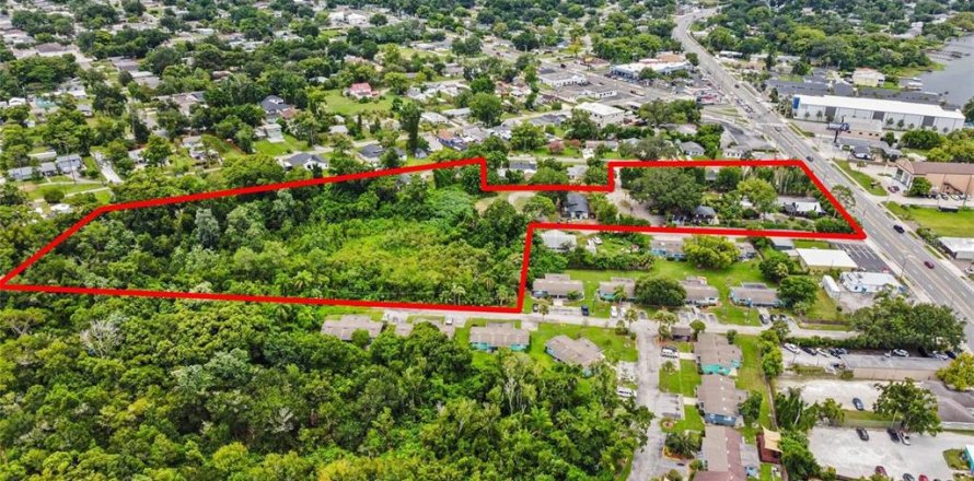 Commercial property in Orlando, Florida 183.02 sq.m. № 2208734