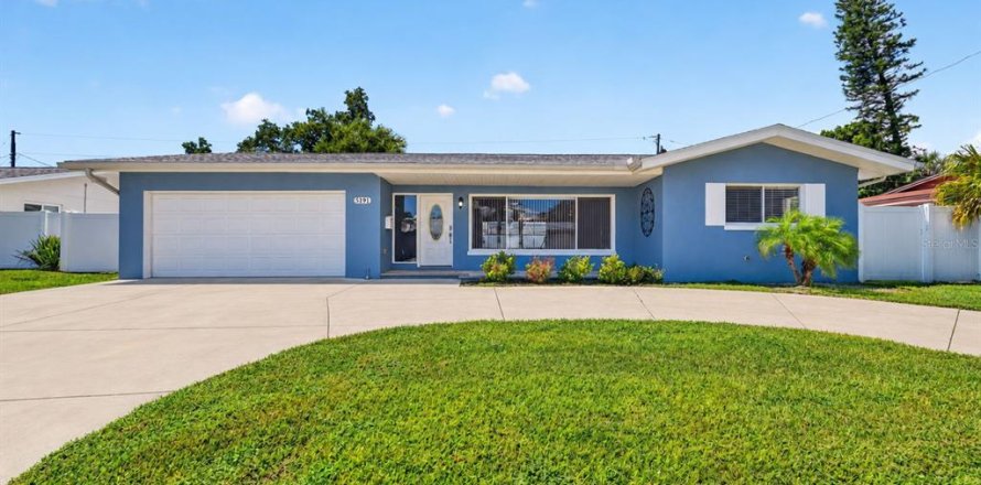 Casa en Saint Petersburg, Florida 3 dormitorios, 151.15 m2 № 2386727