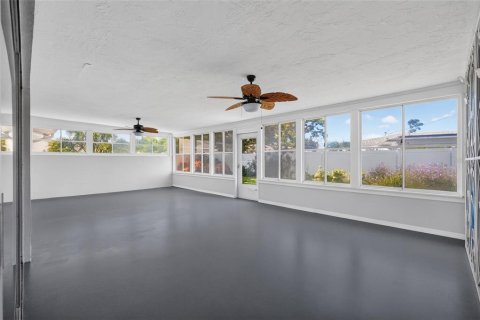 Casa en venta en Saint Petersburg, Florida, 3 dormitorios, 151.15 m2 № 2386727 - foto 28