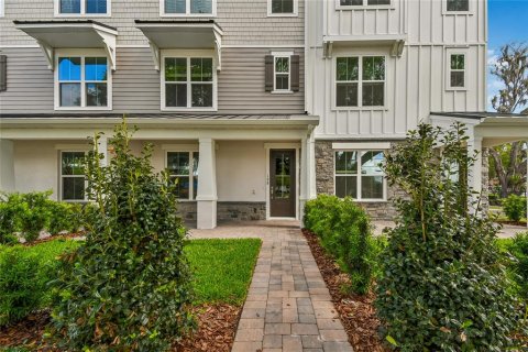 Townhouse in Oviedo, Florida 4 bedrooms, 188.13 sq.m. № 2092886