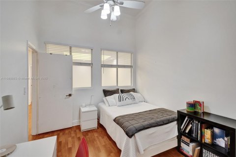 Townhouse in Aventura, Florida 3 bedrooms, 188.78 sq.m. № 1423879 - photo 24