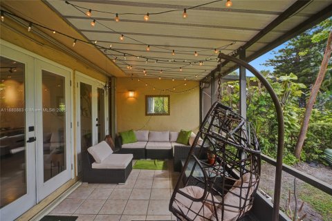Townhouse in Aventura, Florida 3 bedrooms, 188.78 sq.m. № 1423879 - photo 16