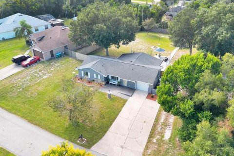 Villa ou maison à vendre à Deltona, Floride: 4 chambres, 175.31 m2 № 2396145 - photo 6