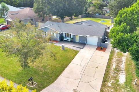 Villa ou maison à vendre à Deltona, Floride: 4 chambres, 175.31 m2 № 2396145 - photo 5