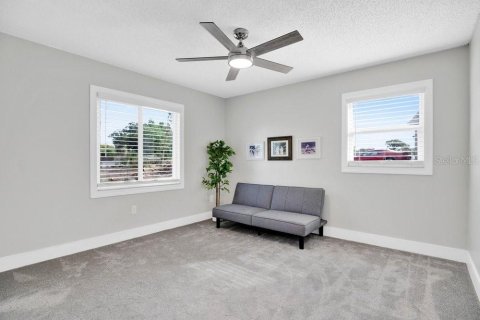 Villa ou maison à vendre à Deltona, Floride: 4 chambres, 175.31 m2 № 2396145 - photo 22
