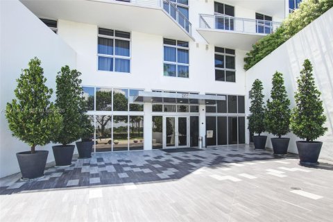 Condo in Miami Beach, Florida, 4 bedrooms  № 2013637 - photo 23