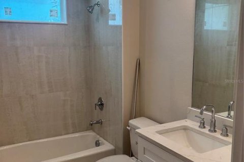 Casa en venta en Tarpon Springs, Florida, 3 dormitorios, 178.93 m2 № 1835432 - foto 6