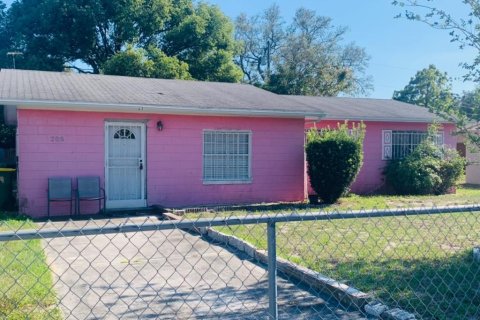 House in Dundee, Florida 3 bedrooms, 112.23 sq.m. № 1722581 - photo 1