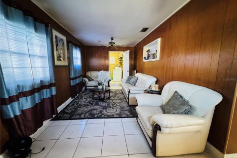 House in Dundee, Florida 3 bedrooms, 112.23 sq.m. № 1722581 - photo 4