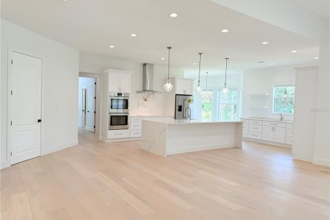 House in New Smyrna Beach, Florida 6 bedrooms, 449.55 sq.m. № 1648133 - photo 24