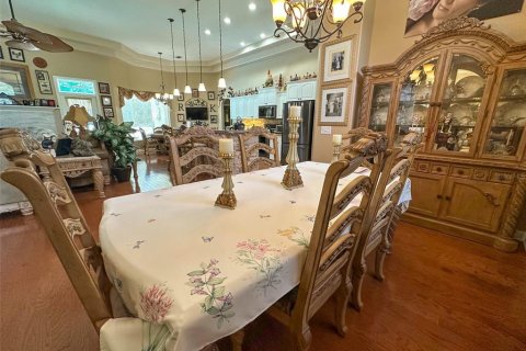House in Hudson, Florida 3 bedrooms, 210.61 sq.m. № 1776970 - photo 8